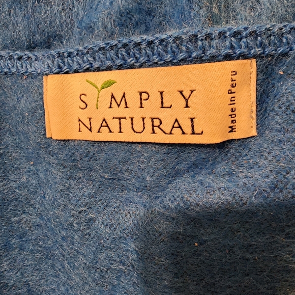 Simply Natural Alpaca Tasseled Scarf - Picture 3 of 3